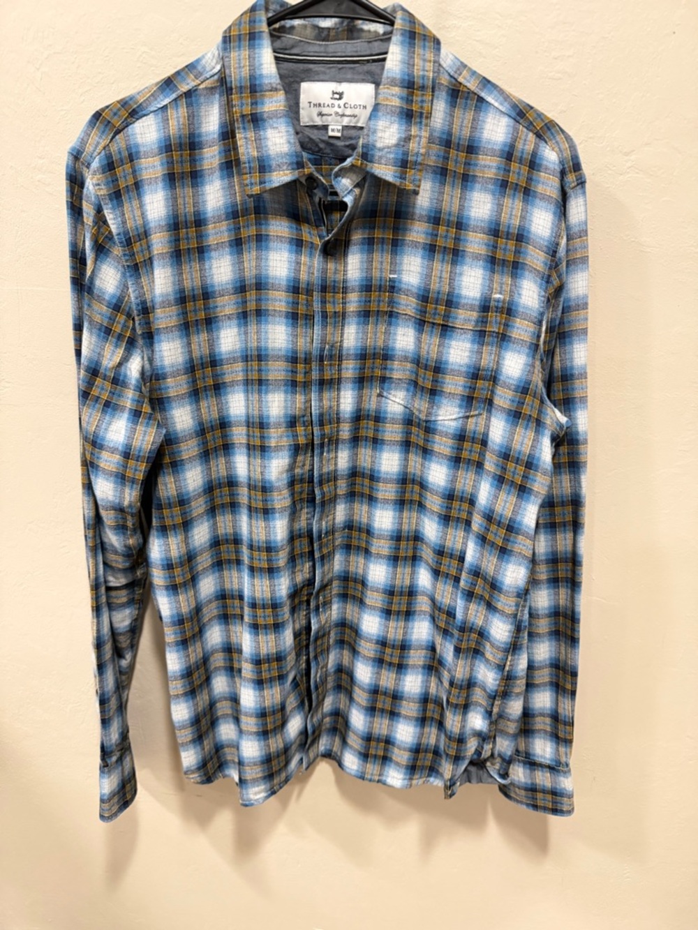 Men’s Thread & Cloth Long Sleeve Button Down Blue Plaid Sz M Great for Camping